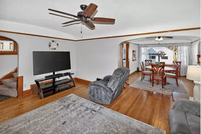 3908 E Cudahy Ave, Cudahy, WI 53110 - Photo 5