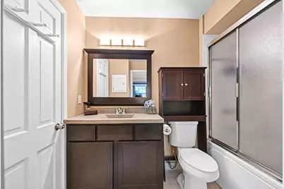 12583 N Woodberry Dr, Mequon, WI 53092 - Photo 19