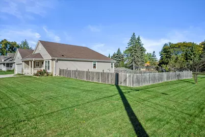 730 E Fitzsimmons Rd, Oak Creek, WI 53154 - Photo 29
