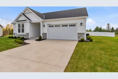 N161W21804  Daisy Dr, Jackson, WI 53037 - Photo 35