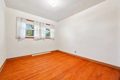 4527 N 100th St, Wauwatosa, WI 53225 - Photo 21