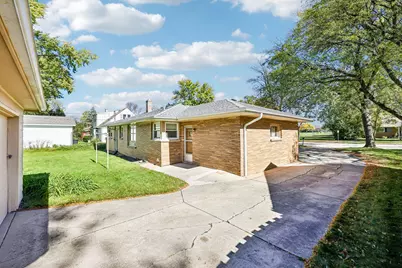 4527 N 100th St, Wauwatosa, WI 53225 - Photo 33