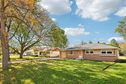 4527 N 100th St, Wauwatosa, WI 53225 - Photo 3