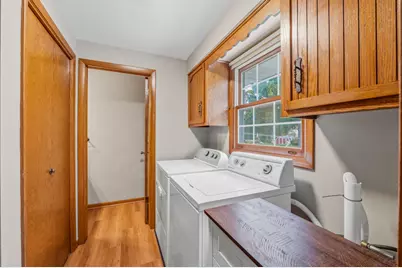 328 S 9th St, Oostburg, WI 53070 - Photo 11