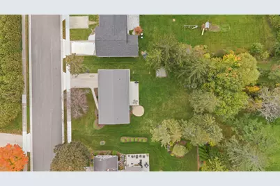 328 S 9th St, Oostburg, WI 53070 - Photo 29