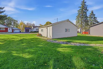 439 N Walnut St, Mayville, WI 53050 - Photo 19
