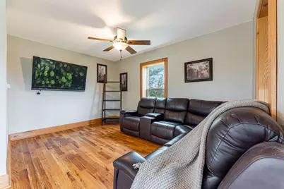 W3221  Park Dr, Geneva, WI 53147 - Photo 9