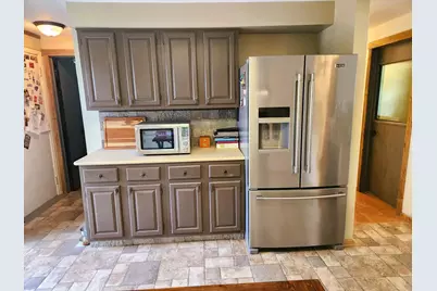 2423  Pershing Ave, Sheboygan, WI 53083 - Photo 7