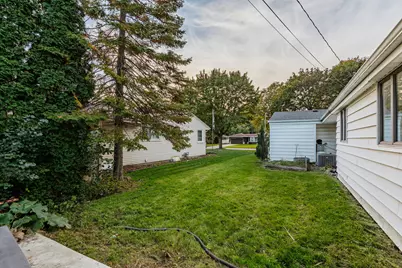 3423 W Wanda Ave, Milwaukee, WI 53221 - Photo 27