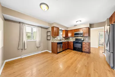 3423 W Wanda Ave, Milwaukee, WI 53221 - Photo 9