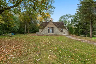 4849 S 35th St, Greenfield, WI 53221 - Photo 41