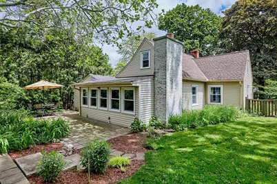 635  Hi View Ct, Elm Grove, WI 53122 - Photo 7