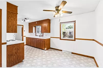 1328  James Ct, Jefferson, WI 53549 - Photo 13