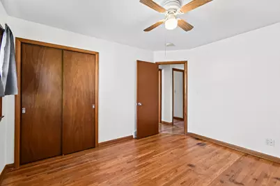 1328  James Ct, Jefferson, WI 53549 - Photo 3