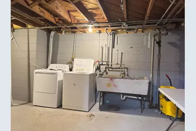 2414 W Hampton Ave, Milwaukee, WI 53209 - Photo 11