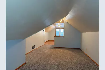 2414 W Hampton Ave, Milwaukee, WI 53209 - Photo 9