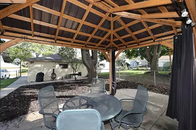914 S 103rd St, West Allis, WI 53214 - Photo 23