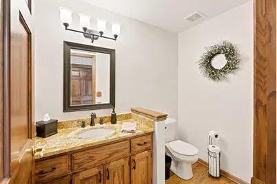 N25W26469  Fox Den Ct, Pewaukee, WI 53072 - Photo 17