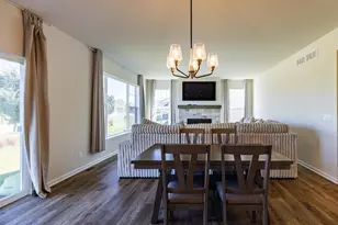 8093 Ridgeway Ct, Pleasant Prairie, WI 53158 - Photo 5