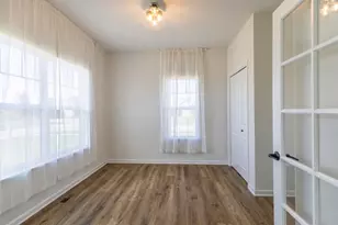 8093 Ridgeway Ct, Pleasant Prairie, WI 53158 - Photo 9