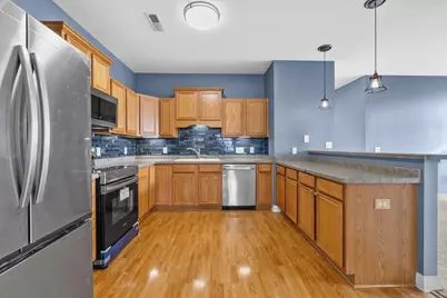 981  Hastings Ct #202, Racine, WI 53406 - Photo 7