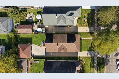 2329 N 67th St, Wauwatosa, WI 53213 - Photo 21