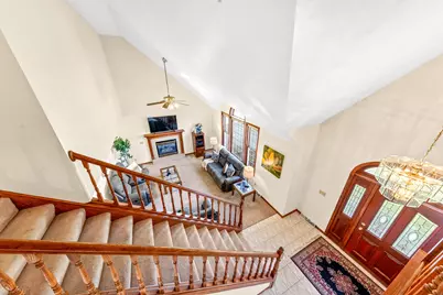 4212 S 124th St, Greenfield, WI 53228 - Photo 13