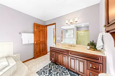 4212 S 124th St, Greenfield, WI 53228 - Photo 15