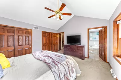 4212 S 124th St, Greenfield, WI 53228 - Photo 37