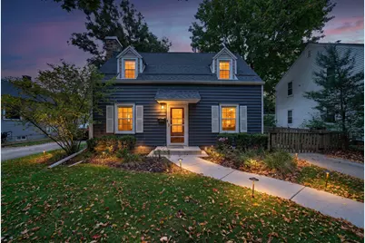 134 N 91st Pl, Milwaukee, WI 53226 - Photo 1