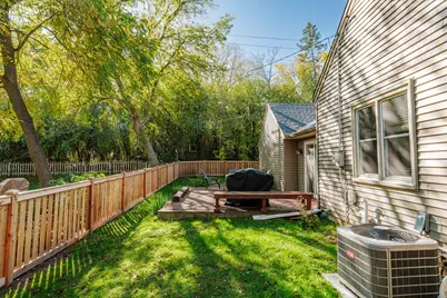 640  Crystal Ln, Elm Grove, WI 53122 - Photo 29