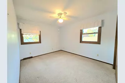2215 N 34th St, Sheboygan, WI 53083 - Photo 21