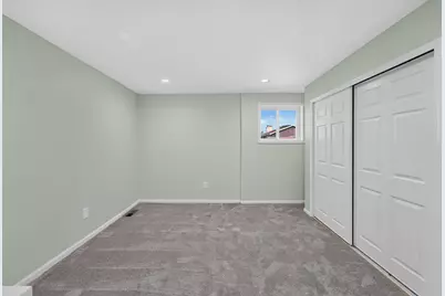1836 W Mequon Rd, Mequon, WI 53092 - Photo 27