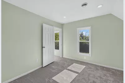 1836 W Mequon Rd, Mequon, WI 53092 - Photo 17