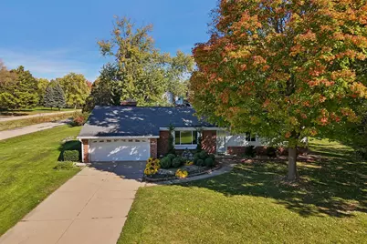 N68W13762  Bay Ridge Ct, Menomonee Falls, WI 53051 - Photo 43