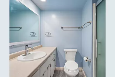 N68W13762  Bay Ridge Ct, Menomonee Falls, WI 53051 - Photo 25