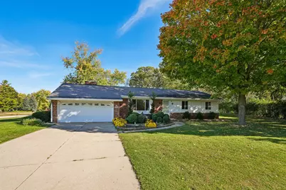 N68W13762  Bay Ridge Ct, Menomonee Falls, WI 53051 - Photo 1