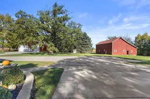 18828 Plank Rd, Racine, WI 53182 - Photo 47