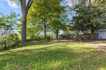 2815 S 99th St, West Allis, WI 53227 - Photo 21