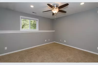 1301  Firethorn Dr, West Bend, WI 53090 - Photo 31