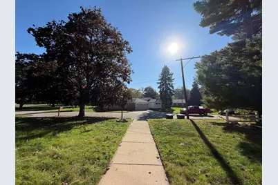 3418 N Elmwood Dr, Racine, WI 53405 - Photo 43