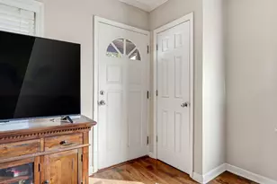 1421 E Norwich St, Milwaukee, WI 53207 - Photo 13