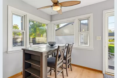 1421 E Norwich St, Milwaukee, WI 53207 - Photo 17