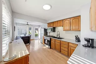 1421 E Norwich St, Milwaukee, WI 53207 - Photo 3