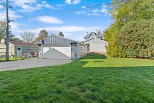 1971 S 81st St, West Allis, WI 53219 - Photo 31