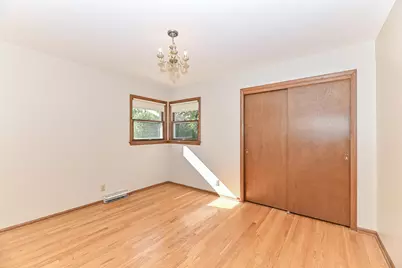 5111  Russell Ct, Greendale, WI 53129 - Photo 21