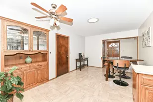5111 Russell Ct, Greendale, WI 53129 - Photo 17