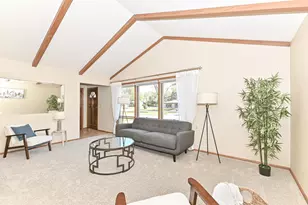 5111 Russell Ct, Greendale, WI 53129 - Photo 5