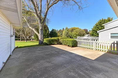 5111  Russell Ct, Greendale, WI 53129 - Photo 33