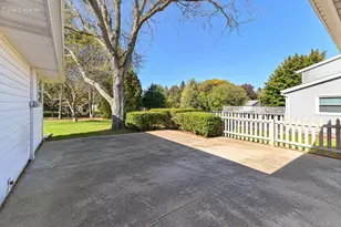 5111 Russell Ct, Greendale, WI 53129 - Photo 33